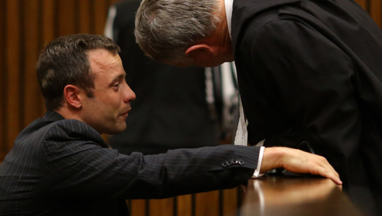 Oscar Pistorius depune marturie in procesul in care este acuzat ca si-a ucis cu premeditare iubita Imagine