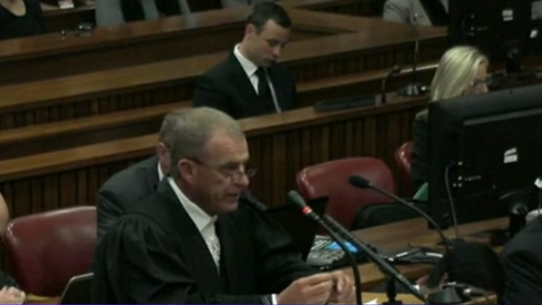 Oscar Pistorius revine in boxa acuzatilor Imagine