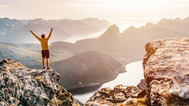 (P) Performantele bursei atrag un numar in crestere de persoane. Tu cum iti folosesti economiile? Imagine