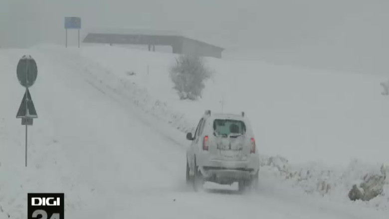 Pacaliti cu locuri de munca inexistente. 120 de oameni au fost inselati de o firma din Valcea Imagine