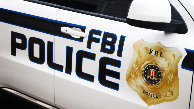 Pachete suspecte cu pudra alba, trimise oficialilor electorali din cel putin sase state din SUA. FBI face ancheta Imagine