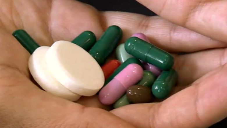 Pacienti cu HIV, lasati fara tratament. Guvernul promite bani la rectificare Imagine