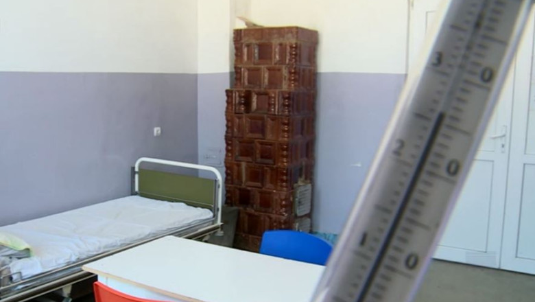 Pacienti tratati la gura sobei. Spitalul din Strehaia este incalzit ca acum un secol Imagine