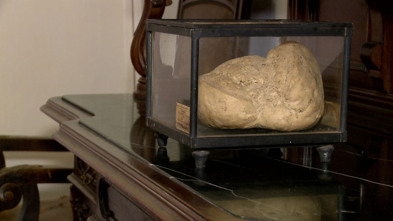 Paine veche de 120 de ani Imagine