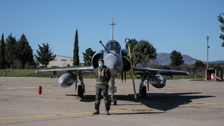 Pana in luna martie, pilotii ucraineni vor zbura pe avioanele de lupta franceze Mirage 2000 Imagine