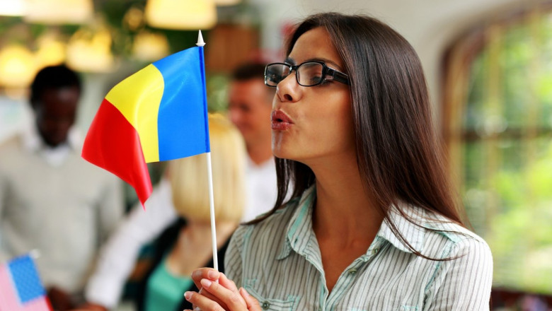 Pangarirea drapelului Romaniei este pedepsita cu amenzi de pana la 20.000 de lei. Legea a fost promulgata Imagine