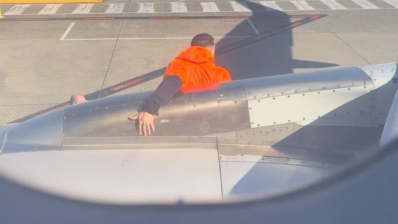 Panica intr-un avion, dupa ce un pasager a deschis usa de urgenta si s-a plimbat pe aripa. Barbatul a fost arestat in Melbourne Imagine