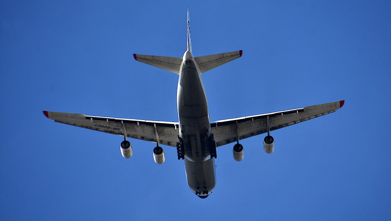 Panica la bordul unui Boeing 737 Max. Avionul a coborat 7.600 de metri in 5 minute. 17 pasageri au fost raniti Imagine