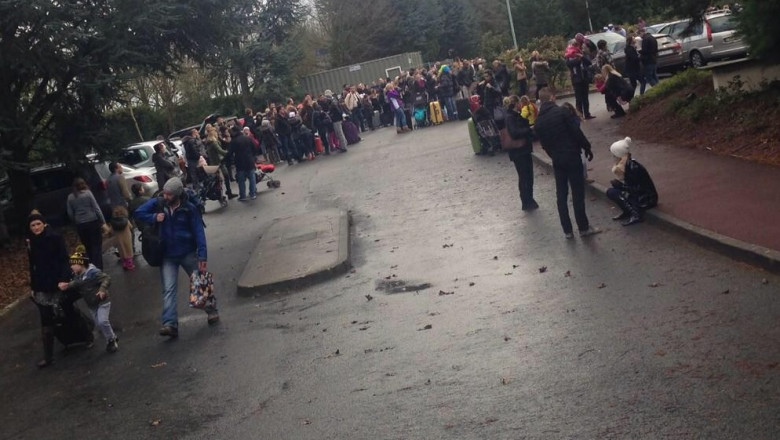 Panica la Disneyland. Autoritatile au evacuat partial parcul in urma unei alerte de securitate  Imagine