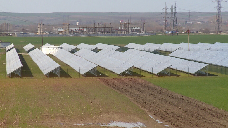 Panourile fotovoltaice vor dubla bugetul unei comune din Olt Imagine