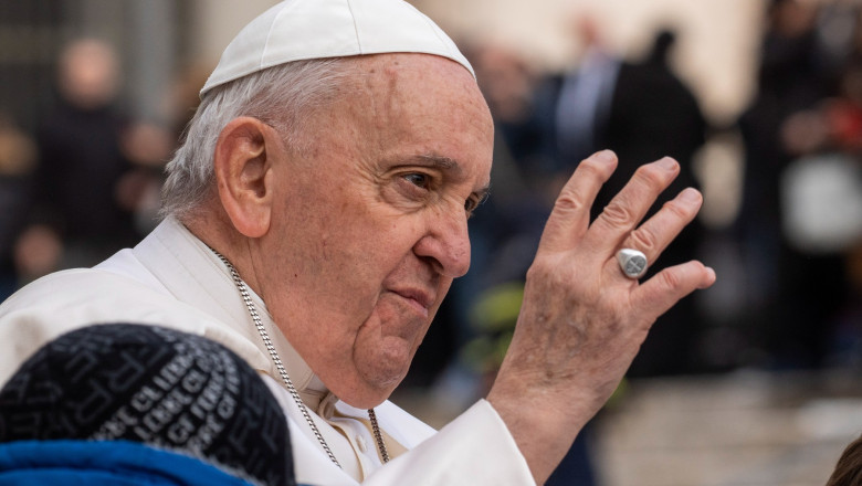 Papa Francisc a anuntat ca sufera de bronsita acuta si infectioasa: „Doctorul nu m-a lasat sa merg in Dubai. Rugati-va pentru mine” Imagine