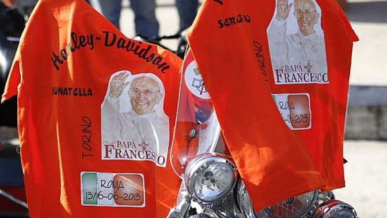 Papa Francisc a scos la licitatie, in scopuri caritabile, motocicleta Harley Davidson Imagine