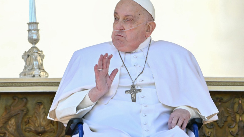 Papa Francisc, aparitie in public in Piata Sfantul Petru de la Vatican. Mesajul suveranului pontif Imagine