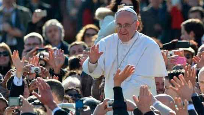 Papa Francisc in Brazilia: „Nu va lasati sedusi de idolii efemeri precum banii, succesul sau puterea!” Imagine