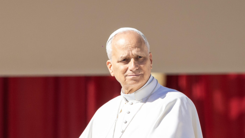 Papa Leon le cere episcopilor americani sa condamne politicile lui Donald Trump privind imigratia Imagine