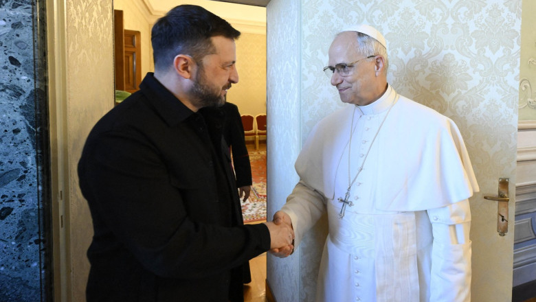 Papa Leon s-a oferit sa gazduiasca negocierile dintre Ucraina si Rusia la Vatican. Suveranul Pontif s-a intalnit cu Volodimir Zelenski Imagine