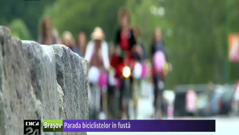 Parada biciclistelor in fusta Imagine