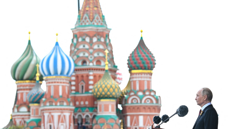 Parada militara in Piata Rosie din Moscova. Vladimir Putin a sarbatorit Ziua Victoriei sub amenintarea dronelor ucrainene Imagine