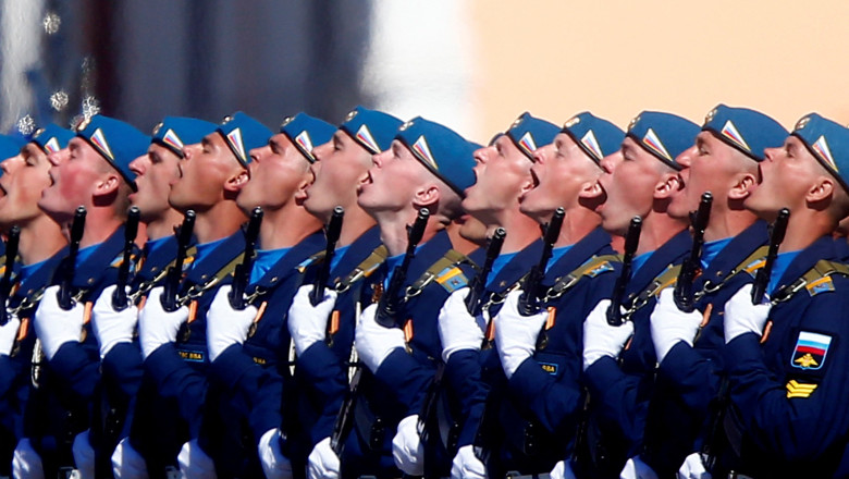 Paradox in fieful lui Vladimir Putin: majoritatea rusilor nu vor sa fie soldati, dar nici nu se opun razboiului, arata un sondaj Imagine