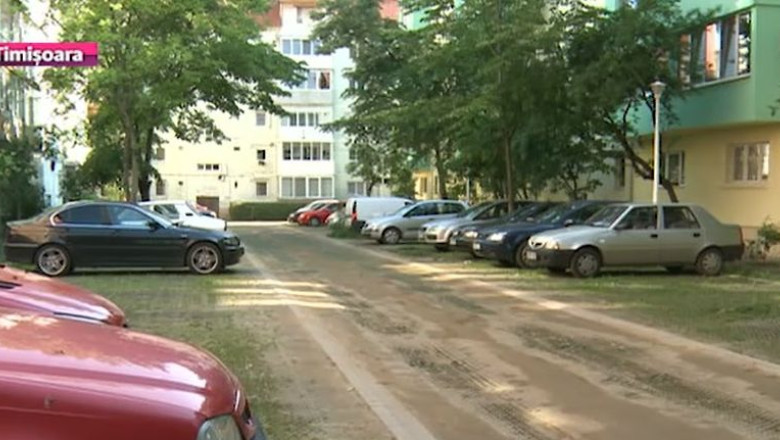 Parcari in afara legii. Primarul Timisoarei Nicolae Robu: trebuie sa alegem raul cel mai mic Imagine