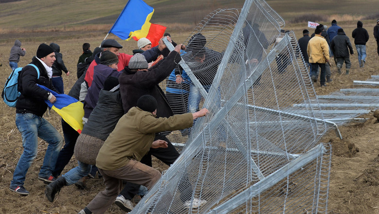 Parchetul Judecatoriei Vaslui a inceput urmarirea penala fata de 37 de protestatari de la Pungesti Imagine