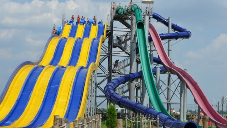 Parcul acvatic, alternativa litoralului Imagine