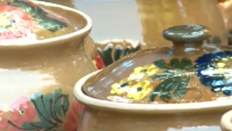 Parcul Copou se transforma in targ de ceramica Imagine