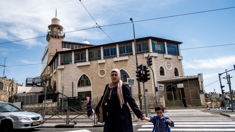 Parintii din Israel sunt indemnati sa stearga conturile copiilor de pe retelele de socializare. Imaginile sangeroase pot fi daunatoare Imagine