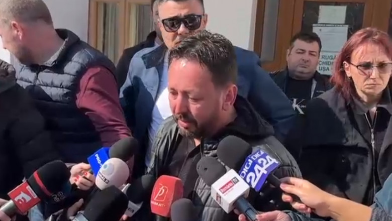 Parintii victimelor lui Vlad Pascu sunt revoltati. Judecatoarea a intrebat la proces daca unul din tinerii morti e in sala Imagine
