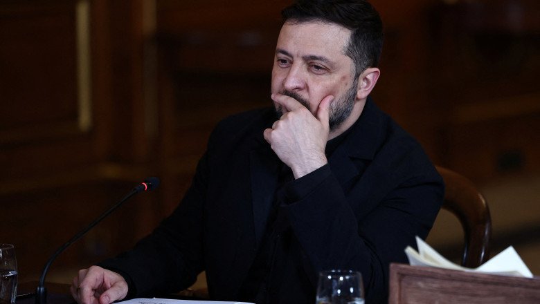 Pariul lui Zelenski se intoarce impotriva lui: 100.000 de tineri au parasit Ucraina, dupa ce a relaxat restrictiile de calatorie Imagine