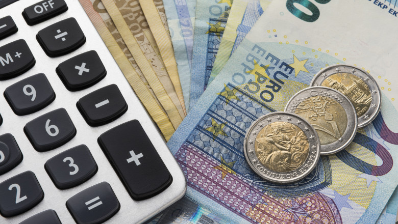 Parlamentul European a adoptat directiva pentru salariul minim. Tarile membre, obligate sa asigure un trai decent Imagine