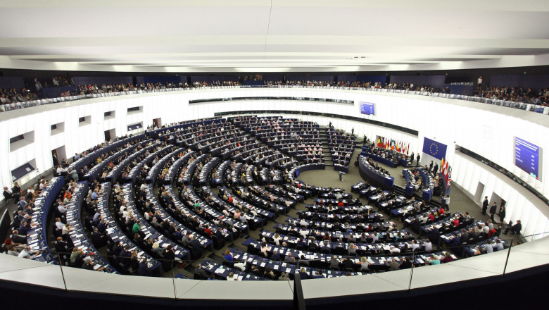 Parlamentul European solicita revizuirea tratatelor Uniunii Europene. Ce modificari vor sa aduca eurodeputatii Imagine