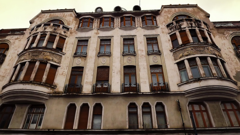 Parlamentul va dezbate un program pentru salvarea cladirilor de patrimoniu din tara Imagine