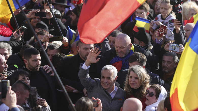 Partidul sustinut de Rusia in Republica Moldova recruteaza participanti la protestul pro-Georgescu din Bucuresti Imagine