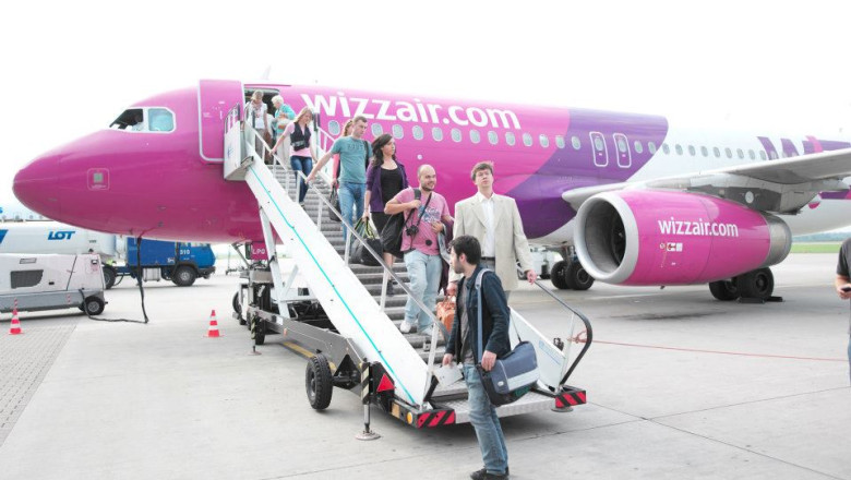 Pasagerii Wizz Air vor putea folosi gadgeturi in timpul zborului  Imagine