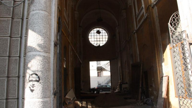 Pasajul Madach Imre din Oradea, renovat de o firma privata Imagine