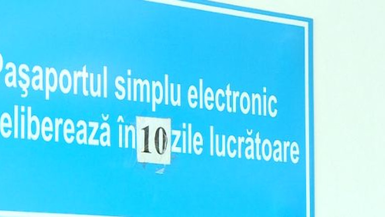 Pasapoartele simple electronice, primite acasa Imagine