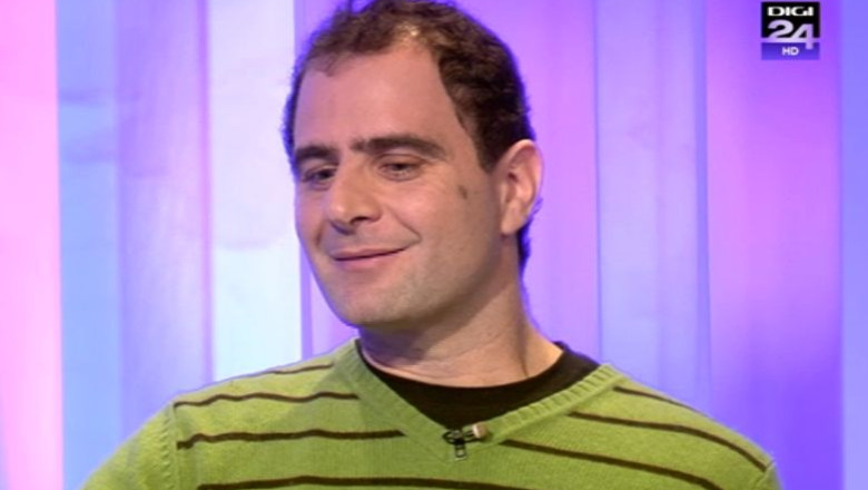 PASAPORT DIPLOMATIC. Jurnalist spaniol: Romanii ar trebui sa iasa in strada si impotriva coruptiei, si pentru educatie Imagine