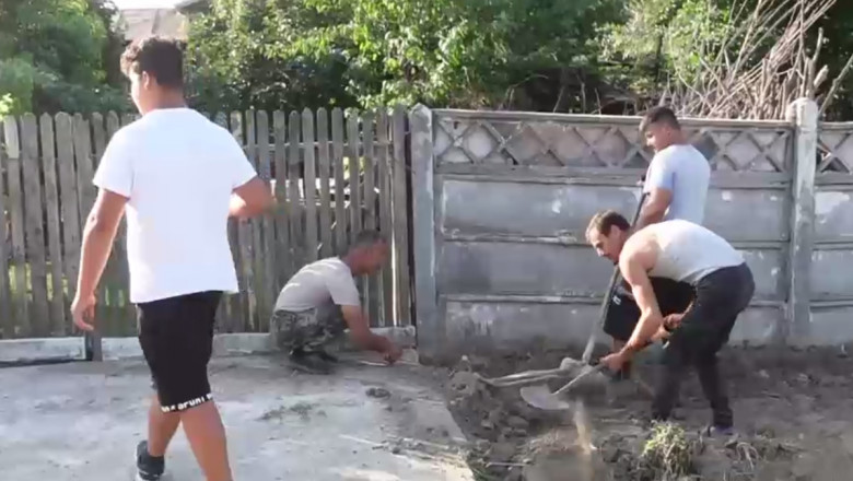 Pastila cu iodura de potasiu nu prezinta interes la sate. Oamenii refuza sa si-o procure: „Nu ma mai iau dupa nimeni. Fac ce stiu” Imagine