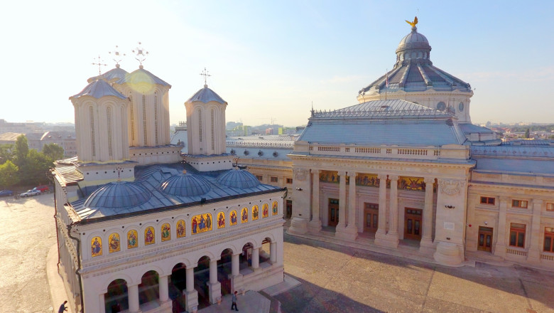 Patriarhia Romana anunta ca va coopera cu autoritatile pentru ca cei „aproape 800 de pelerini romani” din Israel sa revina acasa Imagine