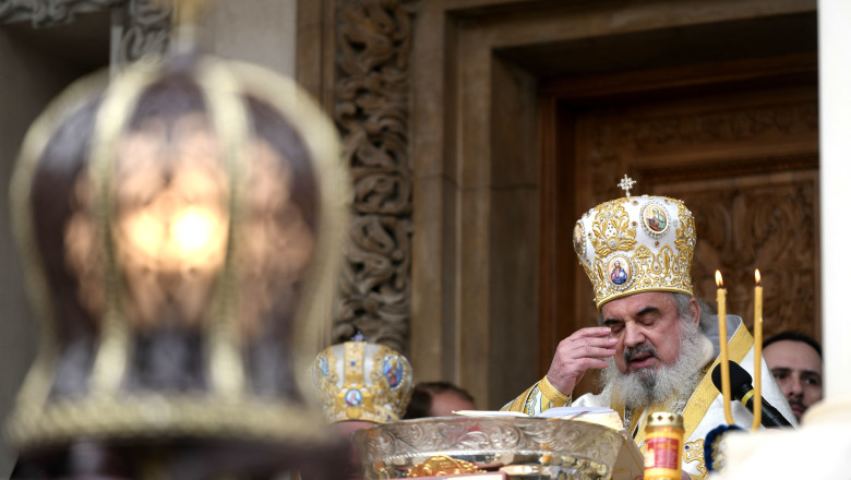 Patriarhul Daniel i-a scris Patriarhului Ierusalimului, dupa ce 18 oameni au murit intr-un bombardament al bisericii ortodoxe din Gaza Imagine