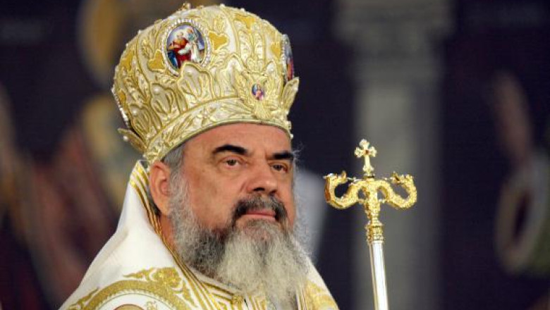 Patriarhul Daniel, sprijin pentru satul natal: 4.000 lei lunar din salariu pentru biserica manastirii din Dobresti Imagine