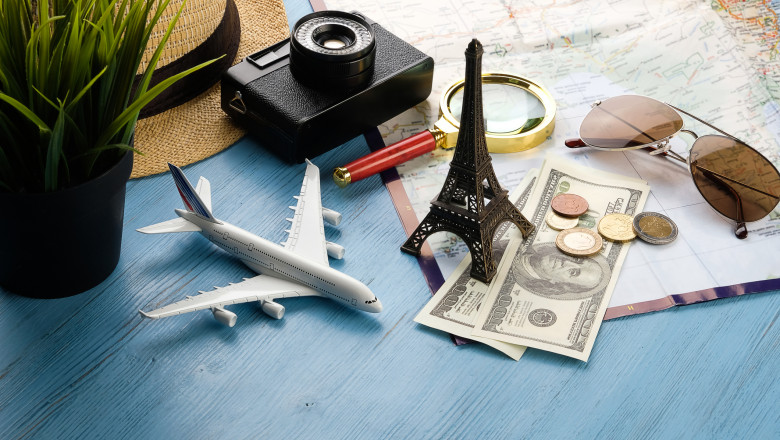 Patronatele din turism cer ca romanii care merg in vacanta in strainatate sa plateasca o taxa in plus Imagine