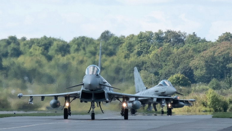 Patru avioane rusesti au intrat in spatiul aerian al Poloniei si Suediei Imagine