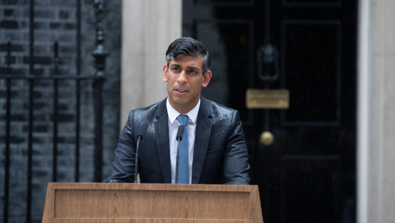 Patru barbati au fost arestati dupa ce au fost prinsi in casa premierului britanic Rishi Sunak Imagine