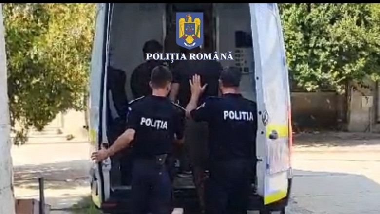Patru barbati din Olt au rapit o femeie si un copil de trei ani. Trei au fost prinsi, al patrulea inca e cautat Imagine