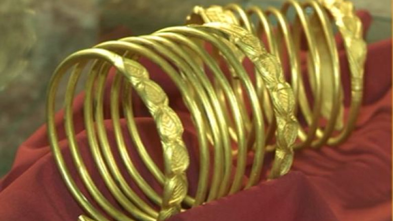 Patru bratari si sute de monede dacice, expuse la Muzeul National al Unirii din Alba Iulia Imagine