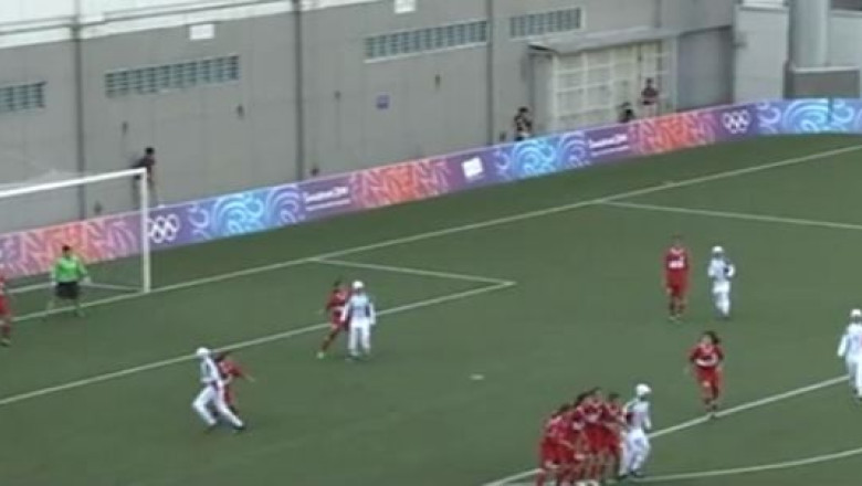 Patru jucatoare la nationala de fotbal feminin a Iranului erau barbati Imagine