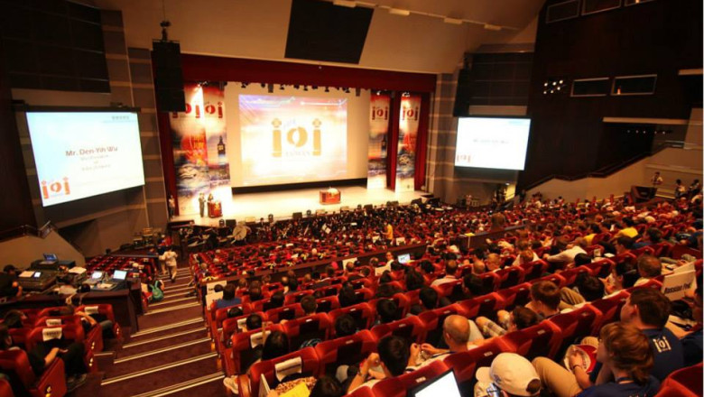 Patru medalii pentru elevii romani la Olimpiada Internationala de Informatica din Taiwan Imagine