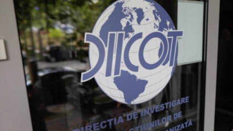 Patru minori care s-au filmat in timp ce violau o fata, tot minora, si au distribuit imaginile online, audiati de DIICOT Imagine